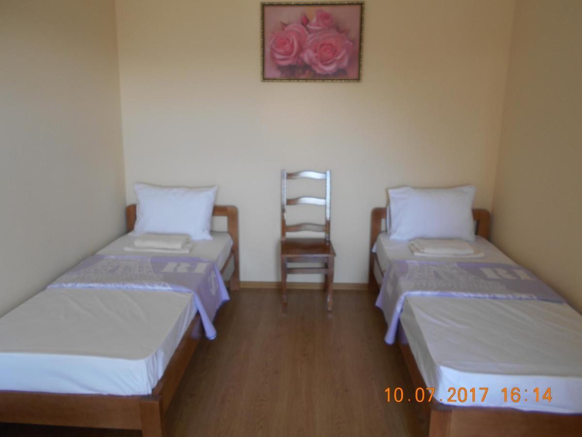 Lastochka Otel Zaliznyi Port Dış mekan fotoğraf