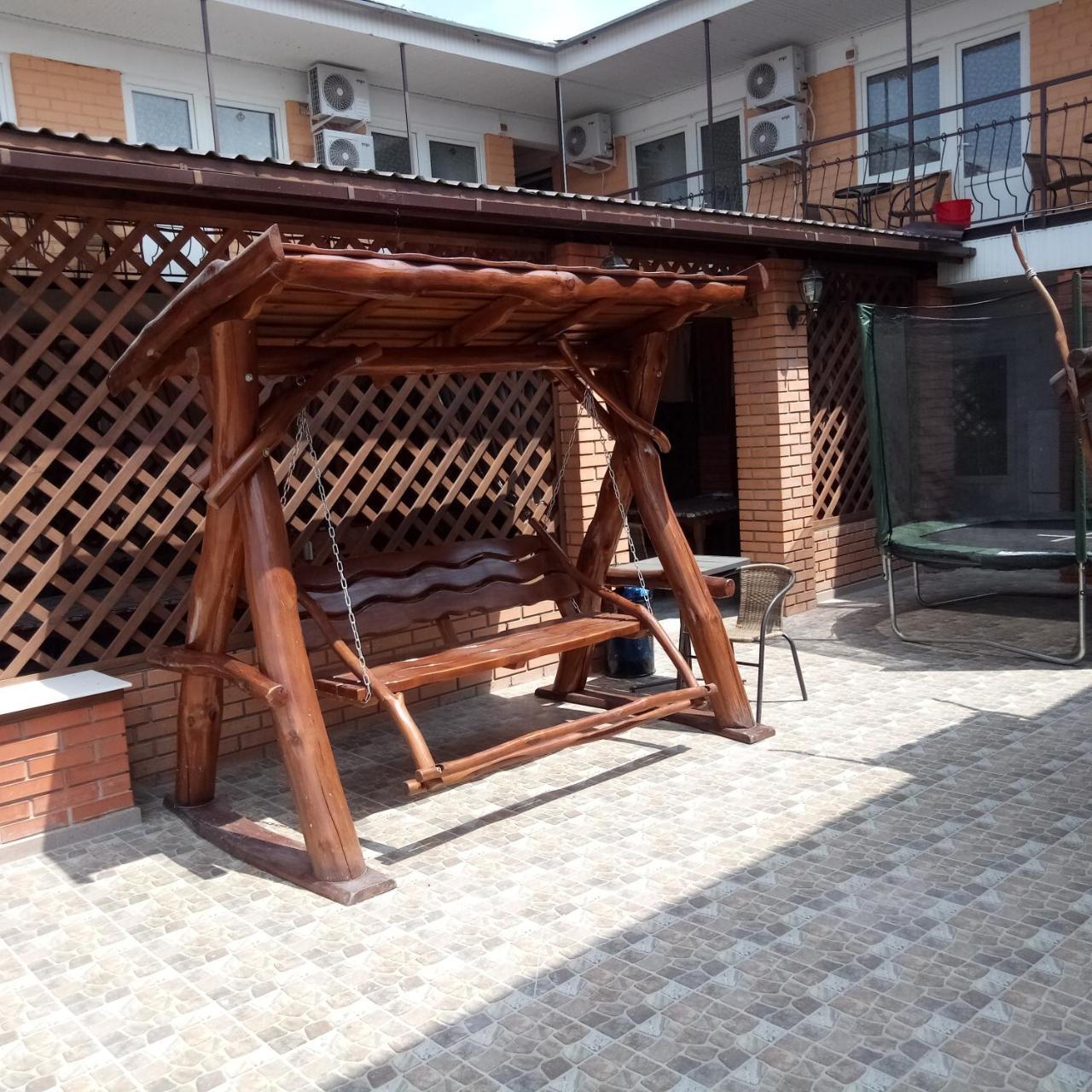 Lastochka Otel Zaliznyi Port Dış mekan fotoğraf